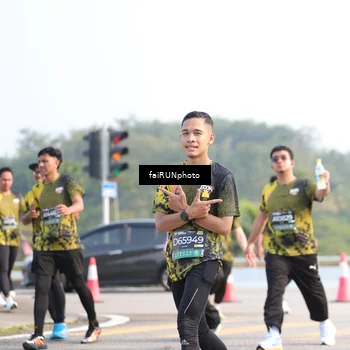 Runner Photo 6569350