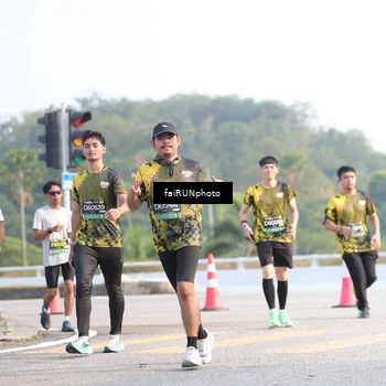 Runner Photo 6569662