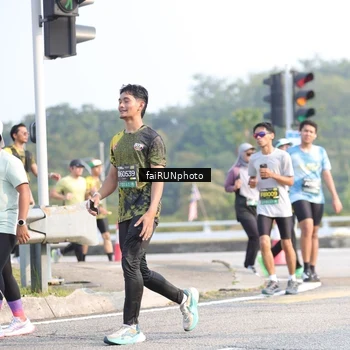 Runner Photo 6569700