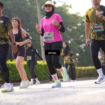 Runner Photo 6569856