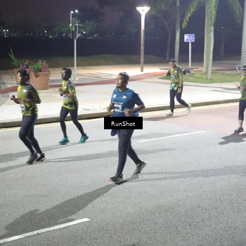 Runner Photo 6569864