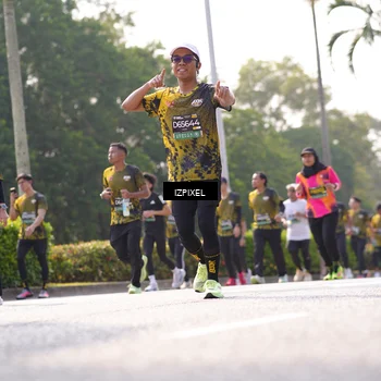 Runner Photo 6569879