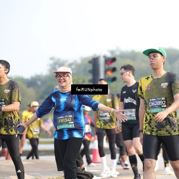 Runner Photo 6570006
