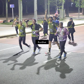 Runner Photo 6570008