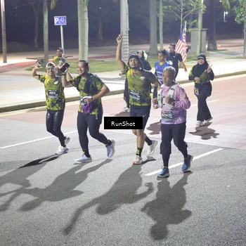 Runner Photo 6570036