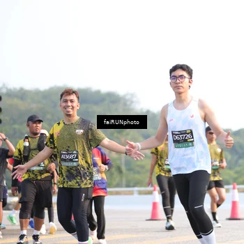 Runner Photo 6570134