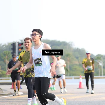 Runner Photo 6570141