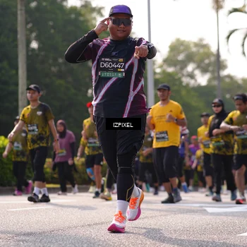 Runner Photo 6570236