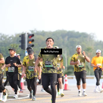 Runner Photo 6570404