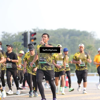 Runner Photo 6570405