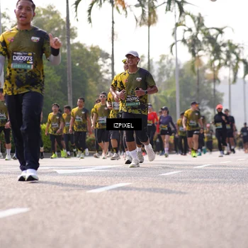 Runner Photo 6570410