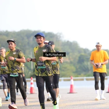 Runner Photo 6570444