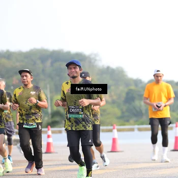 Runner Photo 6570445