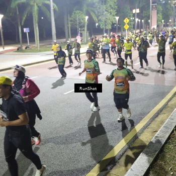 Runner Photo 6570473