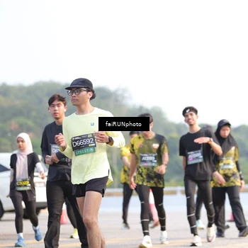 Runner Photo 6570666