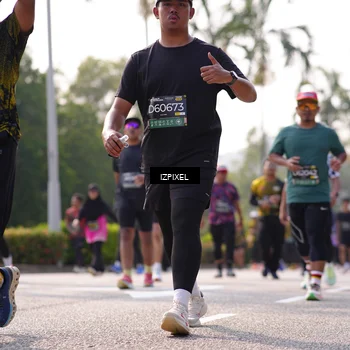 Runner Photo 6570689