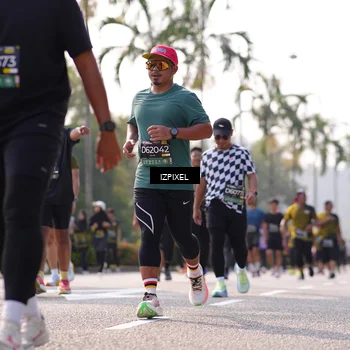 Runner Photo 6570712