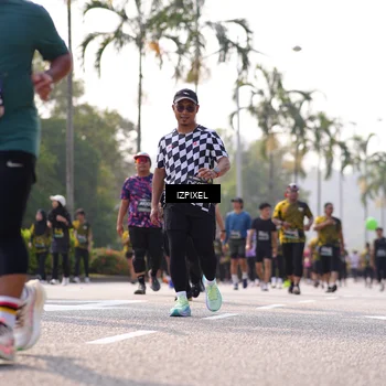 Runner Photo 6570739