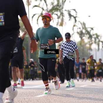 Runner Photo 6570744