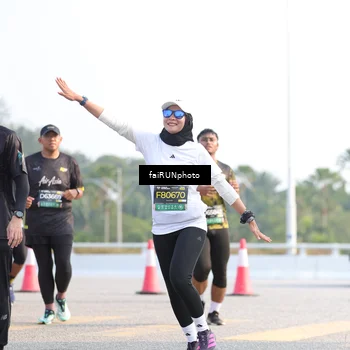 Runner Photo 6570811