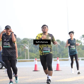 Runner Photo 6570852