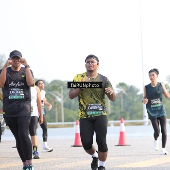 Runner Photo 6570853