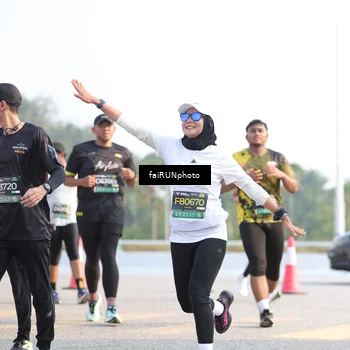 Runner Photo 6570888