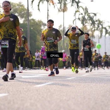 Runner Photo 6570921