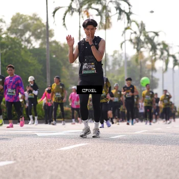 Runner Photo 6571002