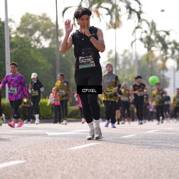 Runner Photo 6571020