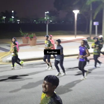 Runner Photo 6571024