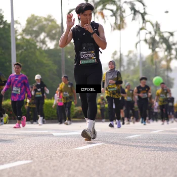 Runner Photo 6571058
