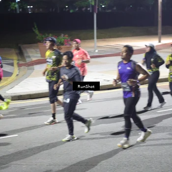 Runner Photo 6571083