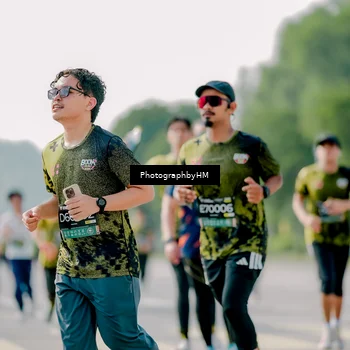 Runner Photo 6571087
