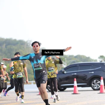 Runner Photo 6571096