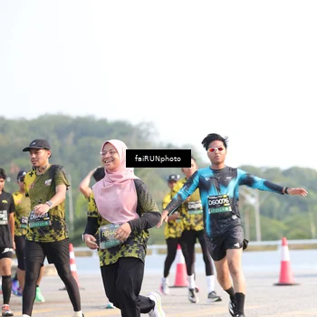 Runner Photo 6571097