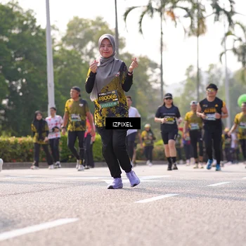 Runner Photo 6571103