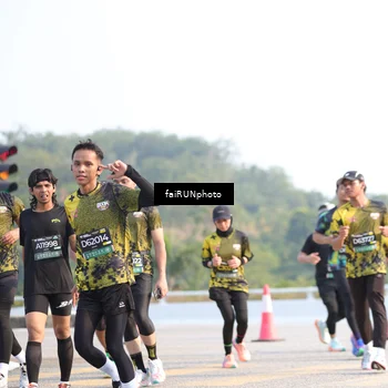 Runner Photo 6571179