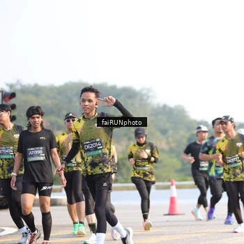 Runner Photo 6571203