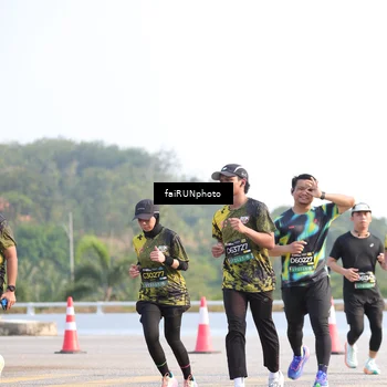 Runner Photo 6571235