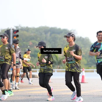 Runner Photo 6571240