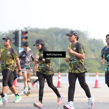Runner Photo 6571249