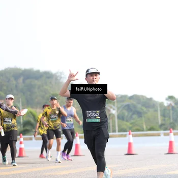 Runner Photo 6571331