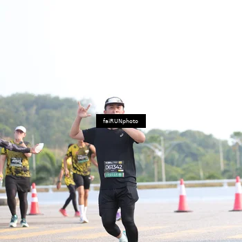 Runner Photo 6571335