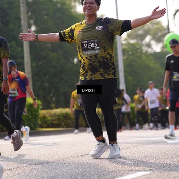 Runner Photo 6571400