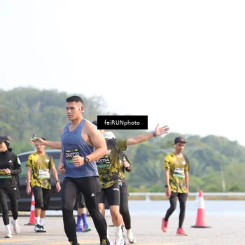 Runner Photo 6571420