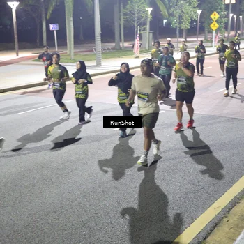 Runner Photo 6571435
