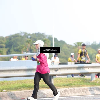 Runner Photo 6571463