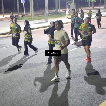 Runner Photo 6571475