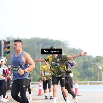 Runner Photo 6571495